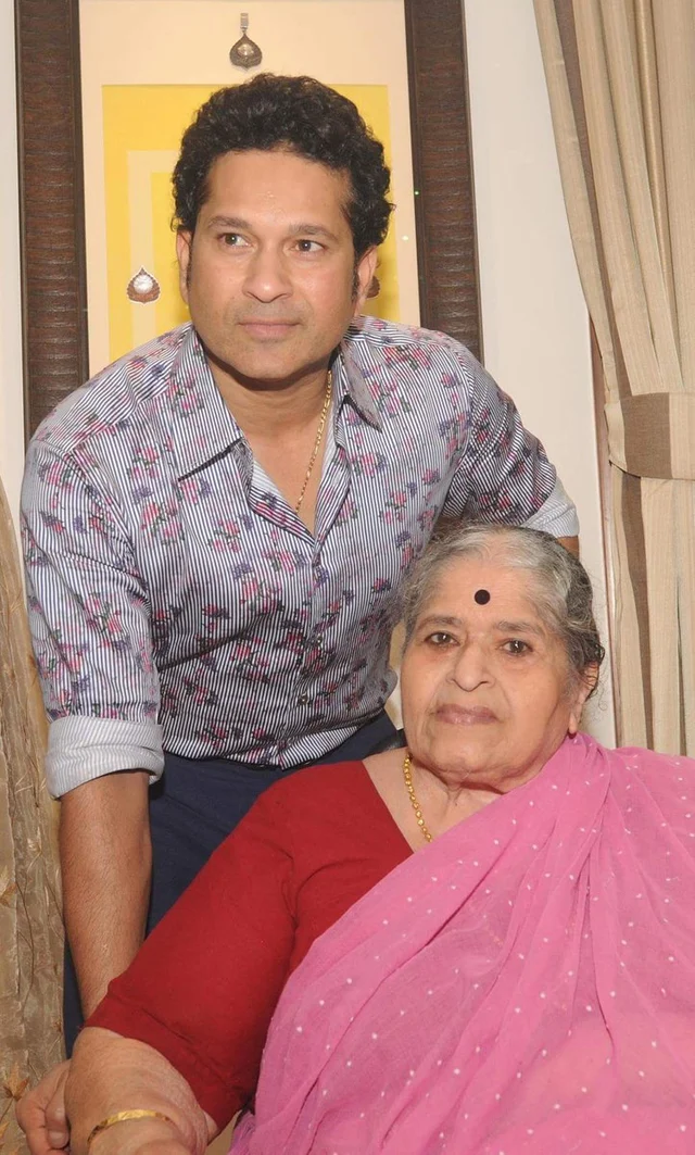 ’நீ தானம்மா என் உலகம்’ .. நெகிழ்ந்த சச்சின்!