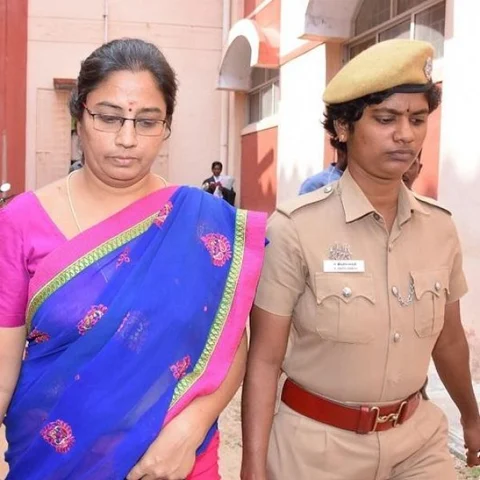`நிர்மலாதேவி வழக்கை சி.பி.ஐ.-க்கு மாற்ற வேண்டும்’ - உயர்நீதிமன்ற மதுரைக் கிளையில் மனு!
