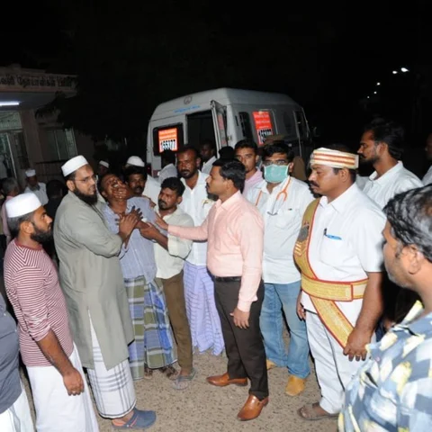 குளிக்கும் ஆசையில் சென்ற அண்ணன்- தம்பி உயிரிழப்பு! தந்தைக்கு நேரில் ஆறுதல் கூறிய கலெக்டர்