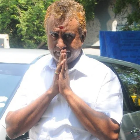 `அரசியலை விட்டே விலகத் தயார்!’ - தி.மு.க-வுக்கு சவால்விடும் அமைச்சர் வேலுமணி