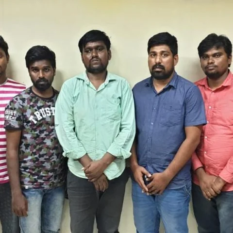 `ஏமாற்றினால் லட்சத்தில் சம்பளம்' - சென்னை கால்சென்டரின் சீக்ரெட் டார்கெட்
