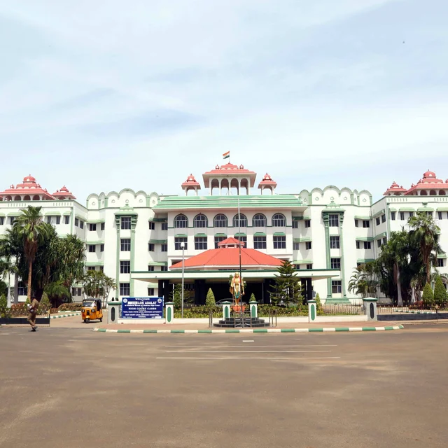 தாமிரபரணியில் தண்ணீர் எடுக்க பெப்சி, கோகோ கோலாவுக்கு தடை!