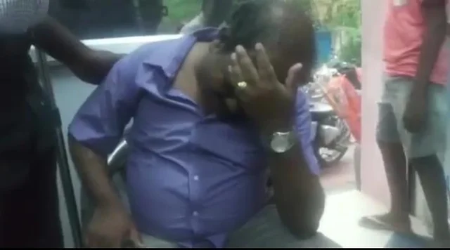 `மானியத் தொகையில் பாதியைத் தாங்க!' - லஞ்சம் வாங்கிய மண்டல மின் ஆய்வாளர் கைது!