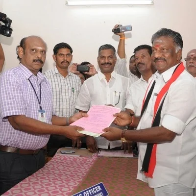 233 அதிமுக வேட்பாளர்கள் ஒரே நேரத்தில் வேட்புமனு தாக்கல்! - என்ன காரணம்?