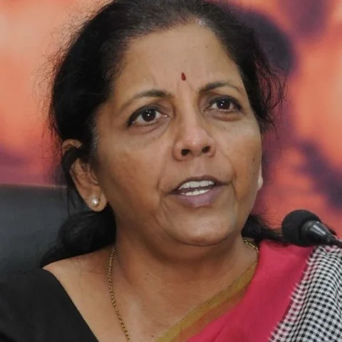 `அபிநந்தன் விவகாரத்தில் நான் முடிவு எடுக்க முடியாது!' - நிர்மலா சீதாராமன்
