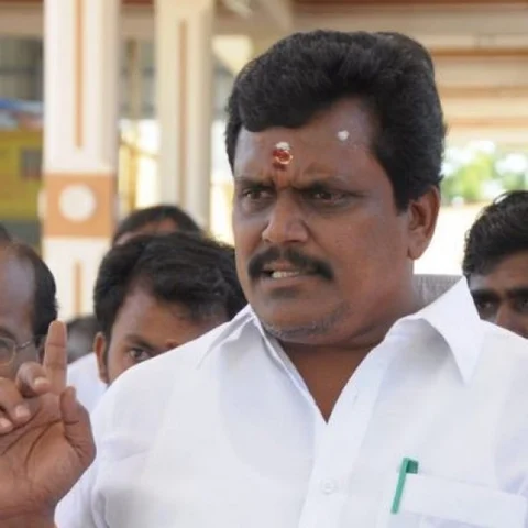 ` அ.தி.மு.க-வுக்கு மவுசு இல்லை.. ஆனால், ஐந்தாயிரத்துக்கு வொர்த்!’ - தங்க தமிழ்ச்செல்வன் லாஜிக்