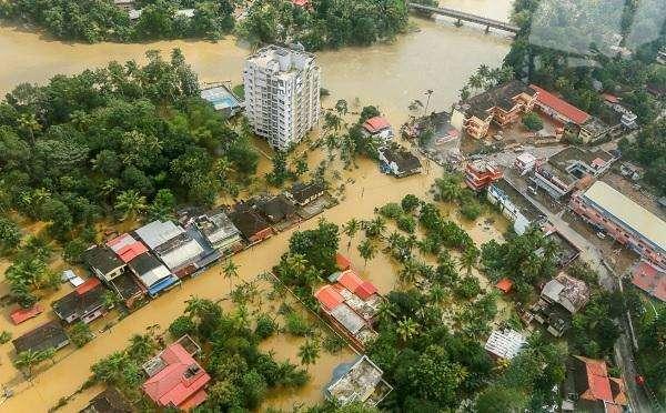 கஜா, கேரளா வெள்ளம், புழுதிப் புயல்... இந்த ஆண்டு இயற்கை நமக்குச் சொன்னது என்ன?