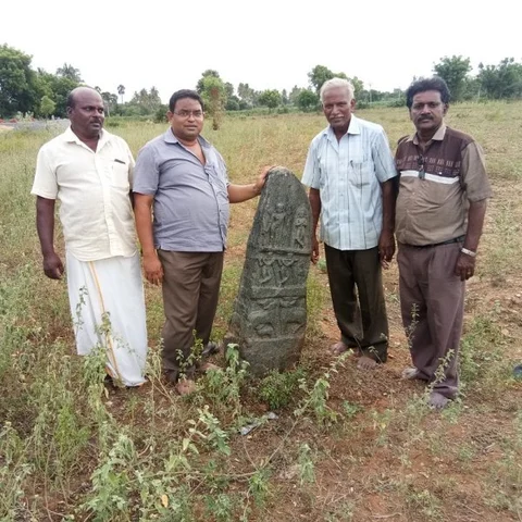 சேலத்தில் கண்டுபிடிக்கப்பட்ட அரிய வகை ஆநிரை நடுகல் மற்றும் சதிகல்!