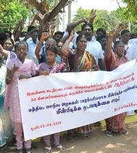 மீனவர்களை விடுவிக்க கோரி ராமேஸ்வரத்தில் மீனவர்கள் போராட்டம்