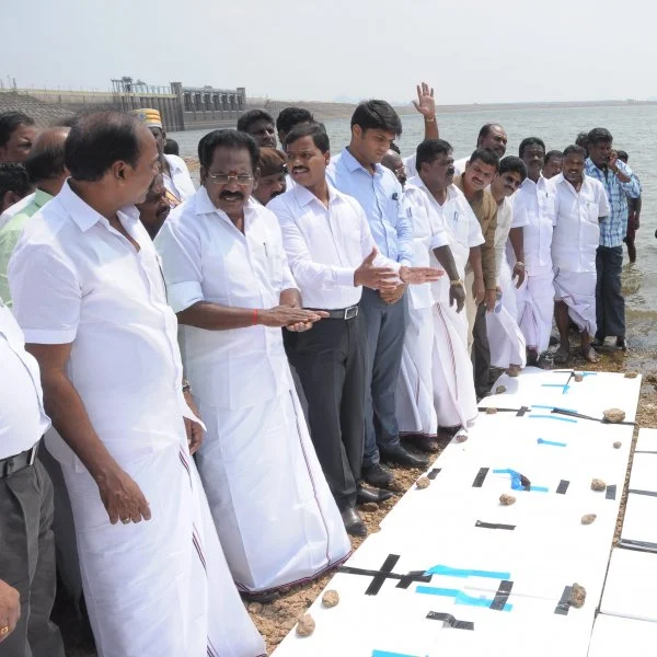 வைகை அணையை மூடும் தெர்மாகோல் திட்டம்