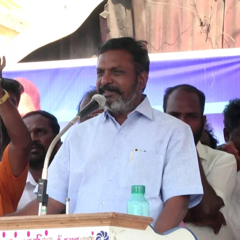 'மணல் குவாரியை நீங்கள் தடைசெய்கிறீர்களா நாங்கள் செய்யட்டுமா?' - கொந்தளித்த திருமாவளவன்