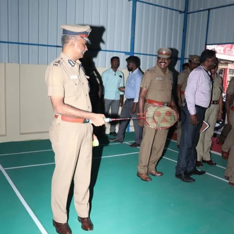 `வேளச்சேரி இன்ஸ்பெக்டரை ஃபாலோ செய்யுங்கள்!'- எதற்கு சொன்னார் கமிஷனர் விஸ்வநாதன்?