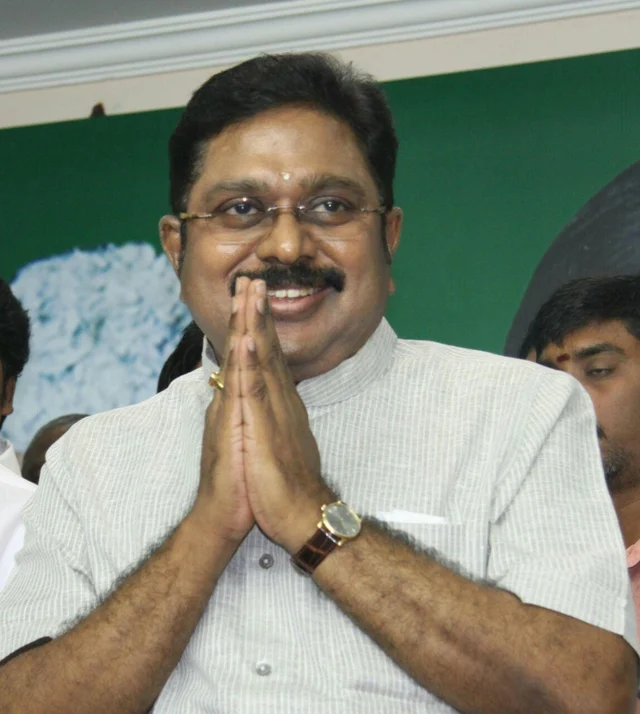 'ஆர்.கே.நகரில் வீடு எடுத்து தங்குவேன்'