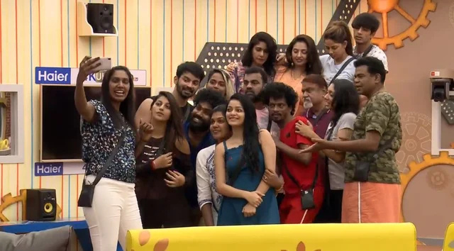 பாலாஜி ஓகே... மஹத் நாட் ஓகே... கமல் மிஸ் செய்த டாஸ்க் #BiggBossTamil2