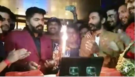சிம்பு பிறந்தநாள் கொண்டாட்டத்தில் தனுஷ் -முகநூலில் வீடியோ பகிர்ந்த யுவன்! #HappyBirthdaySTR