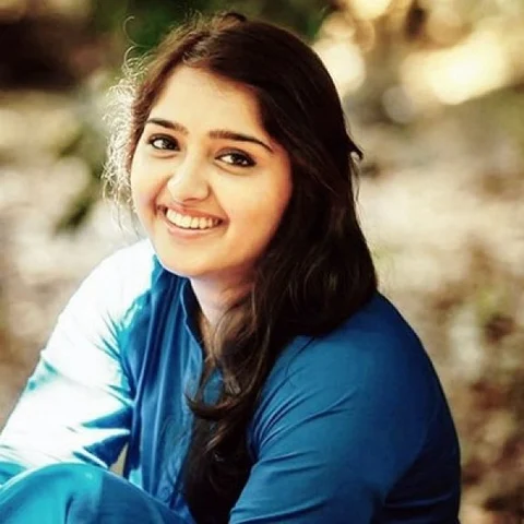 'கூச்சலிட்டும் யாரும் உதவிக்கு வரவில்லை!' - ரயிலில் நடிகை சனுஷாவுக்கு நேர்ந்த துயரம்