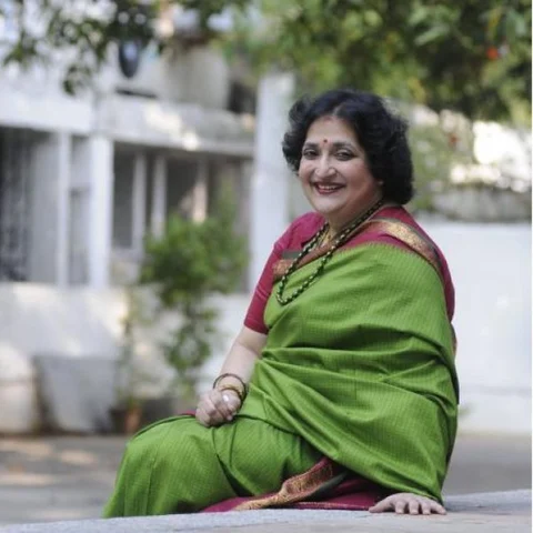 " '#MeToo' சர்ச்சைகள் வேண்டாமே!" - லதா ரஜினிகாந்த்