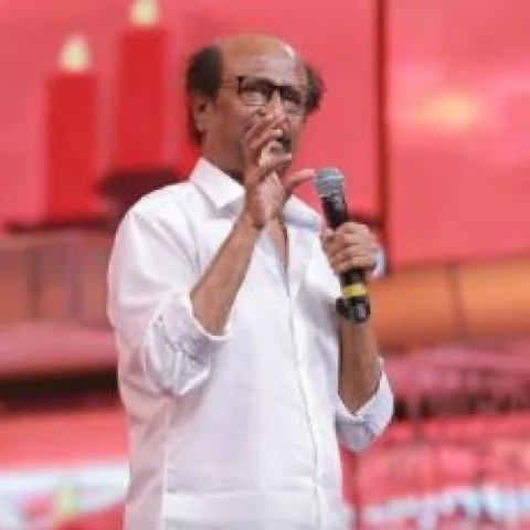 `விஜய் சேதுபதி நடிகன் இல்லை... மகா நடிகன்!’ - நெகிழ்ந்த ரஜினி