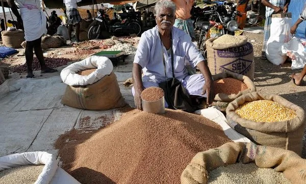 கவுண்டமணி - செந்தில் ஜோக்கும் விவசாயிகளும்!