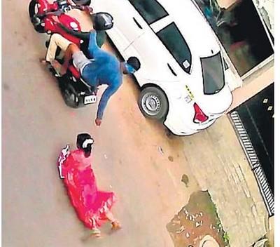 சென்னையில் பெண்ணைத் தரதரவென்று இழுத்துச் சென்ற திருடன் கைது!