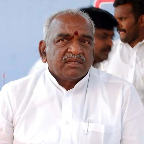 மருத்துவக் காப்பீட்டுத் திட்டம்! - பொன்.ராதாகிருஷ்ணனுக்கு தமிழக சுகாதார அதிகாரி பதில்