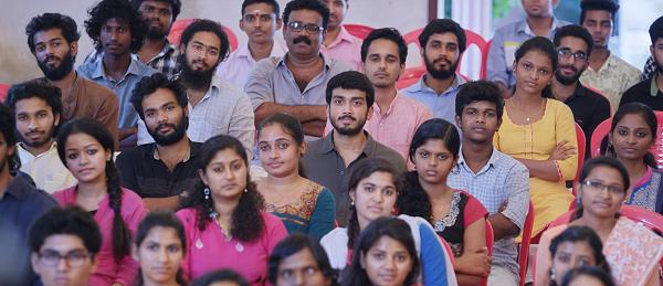 "பூமரம்... சினிமா ஆர்வலர்கள் யூகிக்கும் ஆர்டரெல்லாம் இதில் வராது!" - #MalayalaClassic