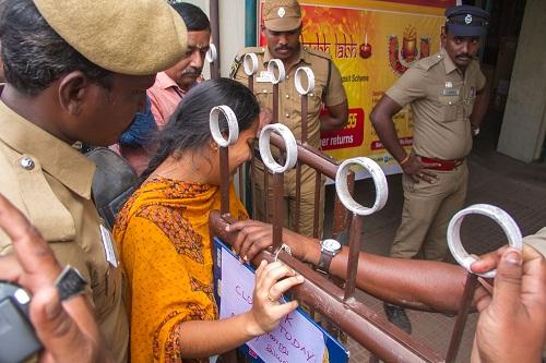 ஆட்டோ, சிலிண்டரைத் திருடி திருச்சி வங்கியில் கொள்ளையடித்த கொள்ளையர்கள்!