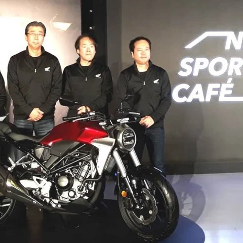 டியூக், G310R, இன்டர்செப்டாரை விட குறைவான விலையில் வந்துவிட்டது ஹோண்டா CB300R!