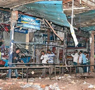 ஐதராபாத்தில் இரட்டை குண்டுவெடிப்பு: பலி 16 ஆக அதிகரிப்பு