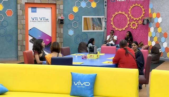 ஆப்சென்ட் ரெண்டு... செம்ம குஷி மஹத்... டேனிக்கு என்ன கடுப்போ #BiggBossTamil2