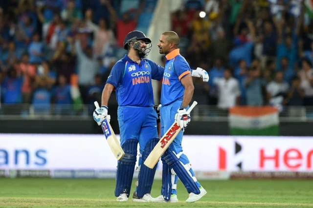 தவான், ரோஹித் ஷர்மா அதிரடி சதம் - 9 விக்கெட் வித்தியாசத்தில் பாகிஸ்தானை வீழ்த்திய இந்திய அணி