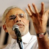 மக்களின் மகிழ்ச்சிக்காக போராடுகிறேன்: மோடி