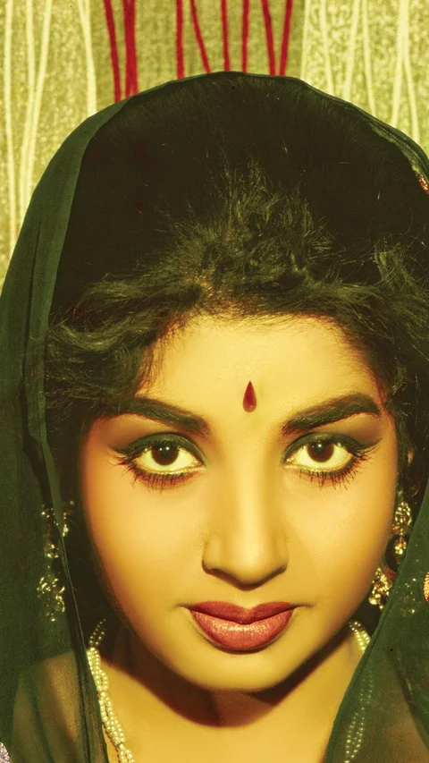 ஜெ.ஜெயலலிதா என்னும் நான்... - அம்மாவின் கதை - 24