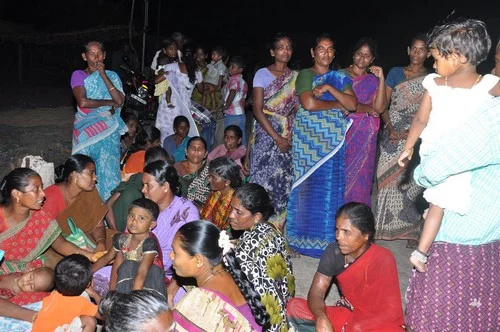 ஒரு மாத சிறைவாசத்துக்கு பிறகு ராமேஸ்வரம் வந்தனர் மீனவர்கள் (படங்கள்)