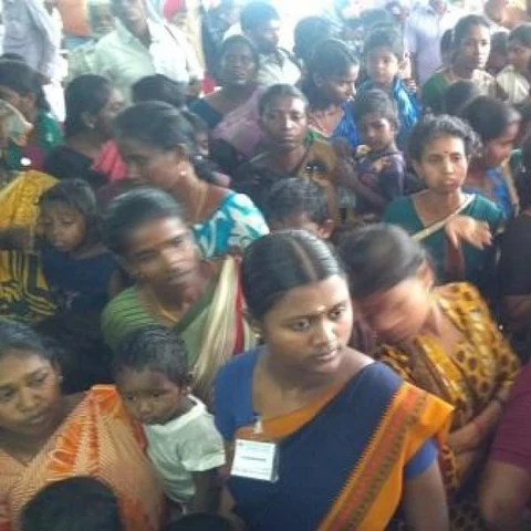 அதிவெளிச்ச விளக்குகள் பார்வையை பாதிக்குமா? நெல்லை மாணவர்கள் பாதிக்கப்பட்ட பின்னணி