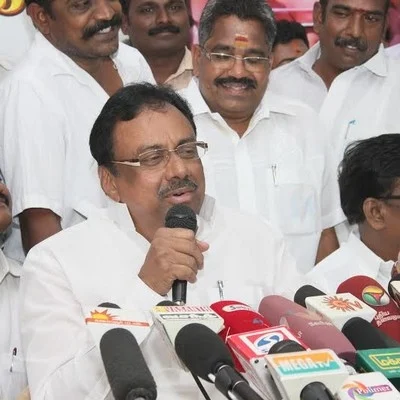 அதிமுக-பாஜக இடையே திரைமறைவு கூட்டணி : ஈவிகேஎஸ் இளங்கோவன்
