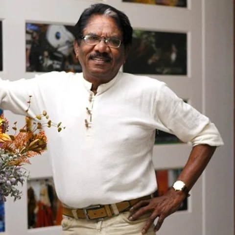 “முட்டாளாவே இருந்தாலும் தமிழன்தான் முதல்வராகணும்!” - பாரதிராஜா லாஜிக்
