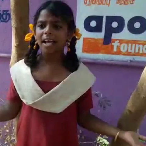 `தமிழன்னா தில்லு; காவிரிக்கு ஒண்ணா நில்லு' அரசுப் பள்ளி மாணவி அசத்தல் பேச்சு வீடியோ! #WeWantCMB