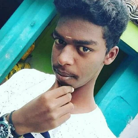 லத்தியால் தாக்கிய போலீஸ்... நிலைகுலைந்து விழுந்த வாலிபர்... வாகனச் சோதனையில் பறிபோன உயிர்