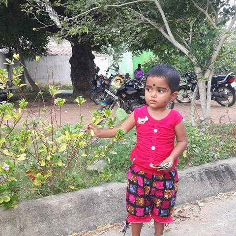 ``என்னோட குழந்தை போலத்தான் பார்த்துக்கிட்டேன்!’’ - ஹரிணியை வைத்திருந்த சங்கீதா கதறல்