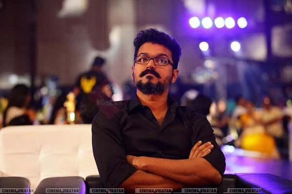 `தொய்வின்றி சிகிச்சை அளியுங்கள்; செலவைப்பற்றி கவலைப்படாதீங்க!'- எலெக்ட்ரீஷியனுக்கு உதவிய விஜய்
