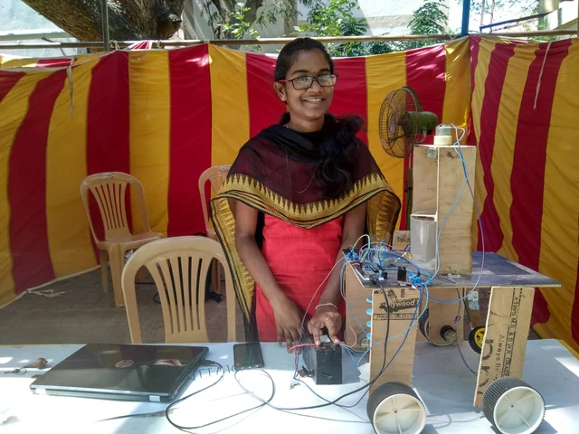 தொழில்நுட்ப விழாவான குருக்ஷேத்ராவில் படைப்புகளைக் காட்சிப்படுத்திய மாணவர்கள்!