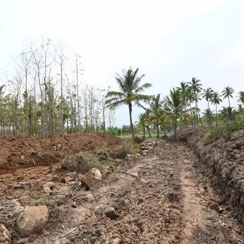 ‘காவிரிக்குத் தண்ணீர் தரும் முயற்சியில் ஐவர் குழு’ - காவிரி கடந்த பாதை இப்போது எப்படி இருக்கிறது? (வீடியோ தொடர்) பகுதி - 2 #Cauvery #Hogenakkal #Inspiring