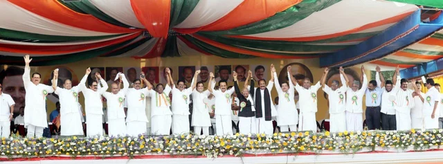 `மோடியின் எண்ணம் எங்கு வேண்டுமானாலும் நடக்கலாம்; தமிழகத்தில் நடக்காது' - ராகுல் காந்தி ஆவேசம்!