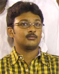 கிரானைட் முறைகேடு: மு.க.அழகிரி மகன் உள்பட 10 பேர் மீது வழக்கு!
