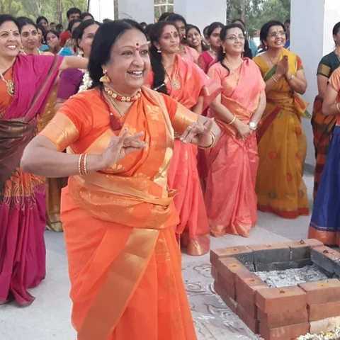 “கருணாநிதி சொன்னால், அது அவர் கருத்து!” 'பரதமுனி' பற்றி பத்மா சுப்பிரமணியம்