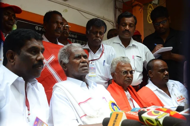 `மோடியின் செயல் சுதந்திர இந்தியாவுக்கே ஆபத்து!’ - நல்லகண்ணு சாடல்