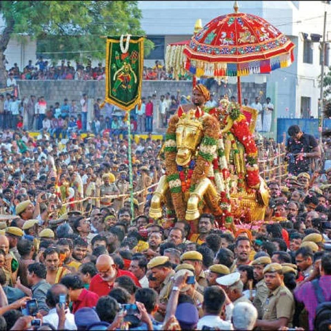 "வாராரு வாராரு அழகர் வாராரு" - சித்திரை திருவிழா எனும் கலர்ஃபுல் கொண்டாட்டம்!