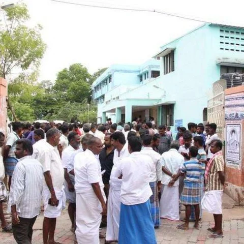 `டீனின் கூற்று நம்பும்படியாகவா உள்ளது!'- மதுரை விவகாரத்தில் சந்தேகம் எழுப்பும் மருத்துவர்