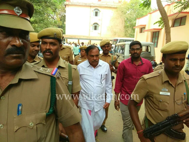 துணைவேந்தர் கணபதிக்கு 4 நாள்கள் போலீஸ் காவல்! கோவை நீதிமன்றம் உத்தரவு
